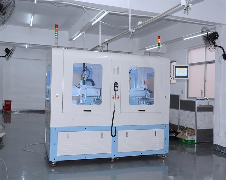 自動鎖螺絲機4 自動鎖螺絲機4