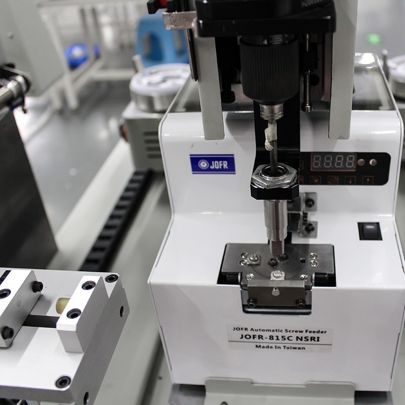 手持式螺絲機(jī)的特點(diǎn)(手持式螺絲機(jī)具有哪些優(yōu)勢) 手持式螺絲機(jī)的特點(diǎn)(手持式螺絲機(jī)具有哪些優(yōu)勢)