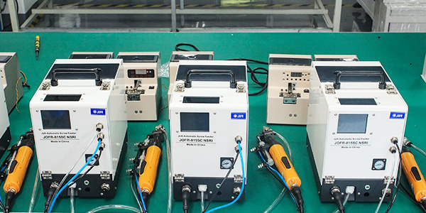 使用自動(dòng)鎖螺絲機(jī)要注意哪些方面？堅(jiān)豐電子告知您