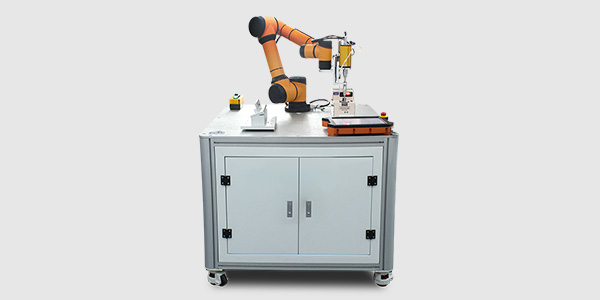 鎖螺絲成自動化突破口，堅豐機器人螺絲機或迎市場爆發(fā)